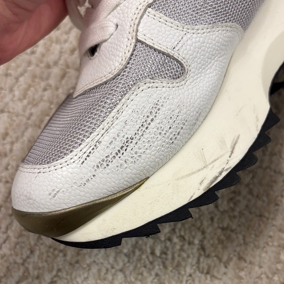 vintage havanna White and Gold Star Sneakers - Picture 3 of 7